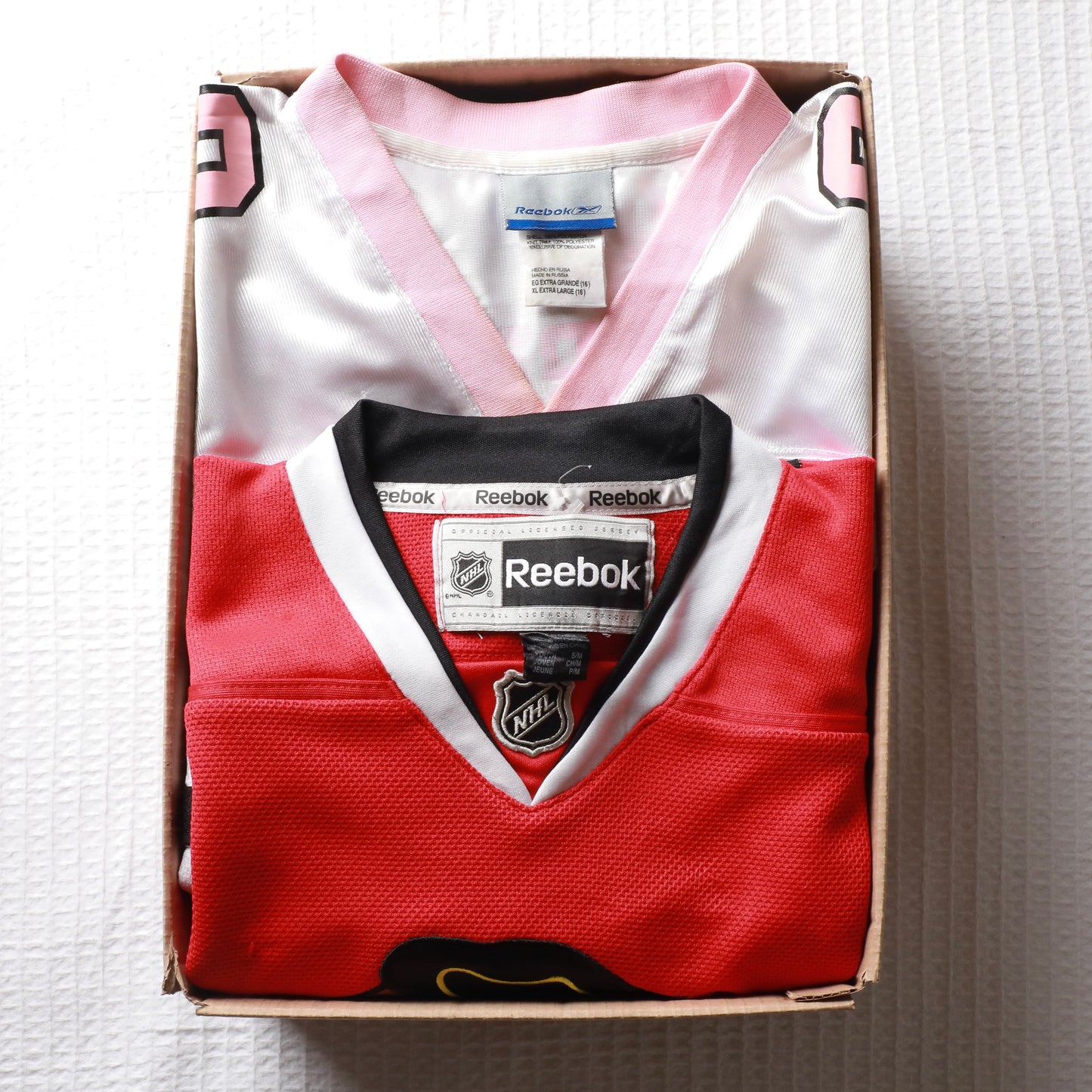 NBA/NFL/NHL JERSEY VINTAGE MYSTERY BOX - 2 PIECES